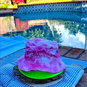 4 bucket hats $20 each just pls contact me so ik which one you are interested in
